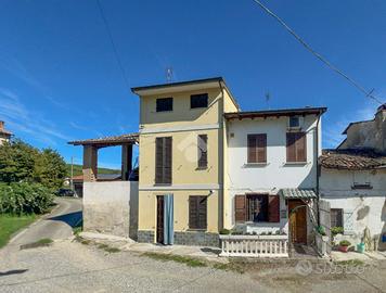 CASA DI CORTE A CIGOGNOLA