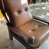 Poltrona in legno vintage