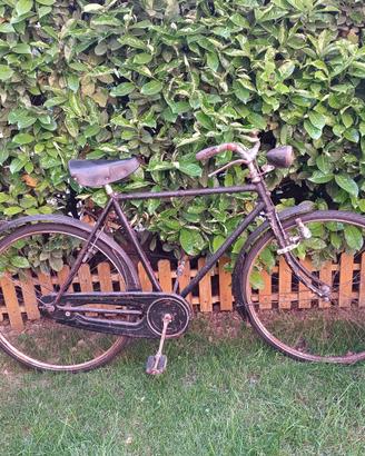 bicicletta da uomo vecchia