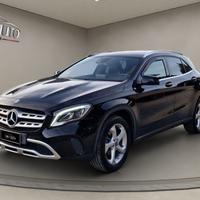 MERCEDES-BENZ GLA 200 d Automatic 4Matic Sport