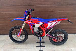 MOTO ENDURO BETA RR 480 anno immatricolazione 2025