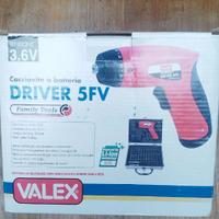 Cacciavite a batteria con set punte nuovo