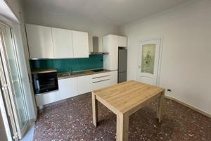 2 camere matrimoniali più servizi Piazza Cavour