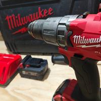 MILWAUKEE Trapano a  percussione M18 FPD2