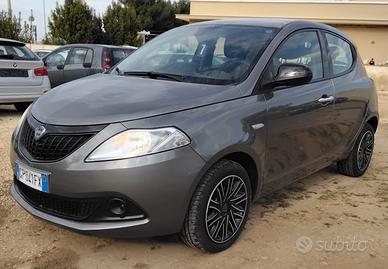 Lancia Ypsilon 1.0 FireFly 5 porte S&S Hybrid UnYc