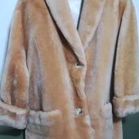 Pelliccia vintage montone attuale 