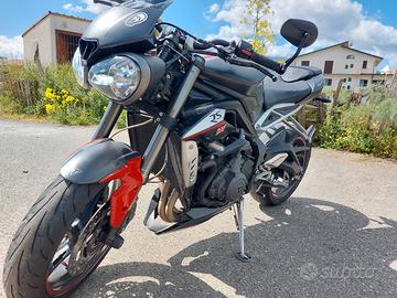 tryump street triple rs 