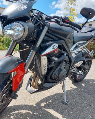 tryump street triple rs 