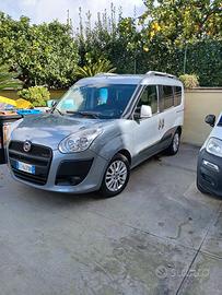 fiat doblo'autocarro 5 posti