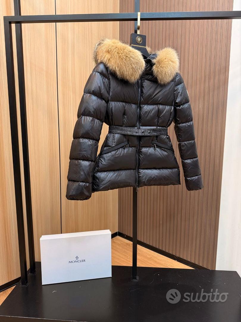 Piumino corto con logo Moncler da donna (Nero/2) Abbigliamento e