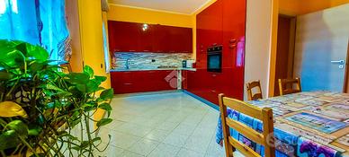 CASA SEMINDIPENDENTE A COLORNO