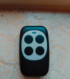 Telecomando universale per cancello Life 