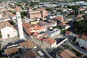 3 LOCALI A SAN MARTINO DI LUPARI