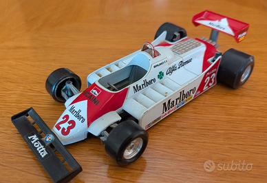 Modellino Bburago Alfa Romeo  Formula 1 1/24