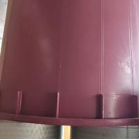 Attrezzatura varia per vino