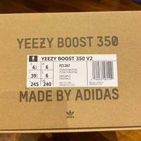 Yeeze adidas