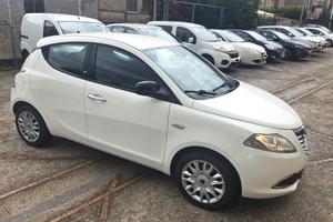 Lancia Ypsilon 1.2 TAGLIANDATA GARANZIA 12 MESI