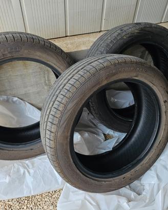 Gomme 225/50 r18