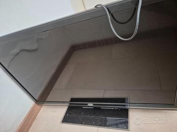 TV 32' + telecomando universale nuovo