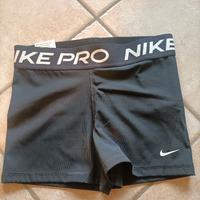 Pantaloni corti nike pro donna tg S
