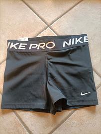 Pantaloni corti nike pro donna tg S