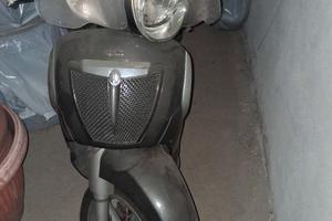 scooter scarabeo