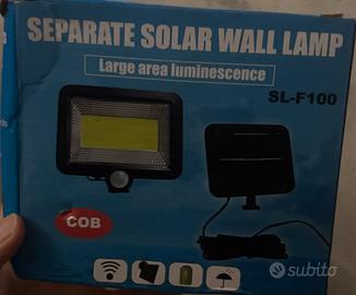 Lampada solare potente con pannello solare con Pir