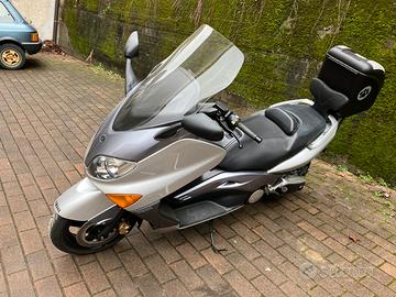 Scooter T-Max