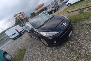 Peugeot 207 1.6 HDi 110CV 5p. Féline