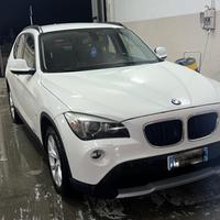 IN ARRIVO Bmw X1 xDrive18d Futura 4X4