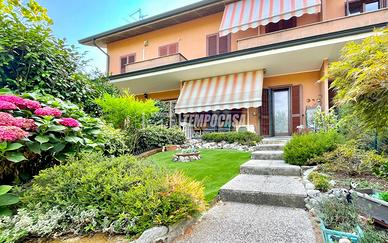 SPLENDIDA VILLA A SCHIERA ANNI 90' CON BOX AUTO !