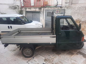 Motocarro Piaggio ape 703