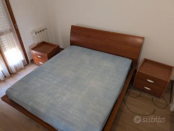 camera da letto completa(Armadio, comodini, letto)