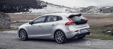 Volvo v40 v60 v90 xc40 xc90 ricambi disponibili