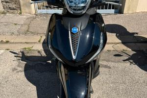 Piaggio Beverly 400 HPE Garanzia fino a Marzo 2027
