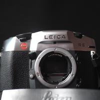 Fotocamera reflex 35mm Leica R8 + borsa Leica