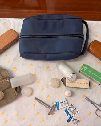 Set da viaggio pulizia viso con custodia. Vintage