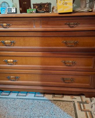 Cassettiera in legno massello 