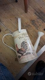 Annaffiatoio decorativo in metallo