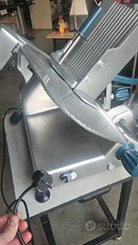 affettatrice professionale lama 35cm