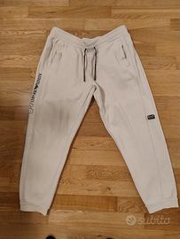pantaloni EA7
