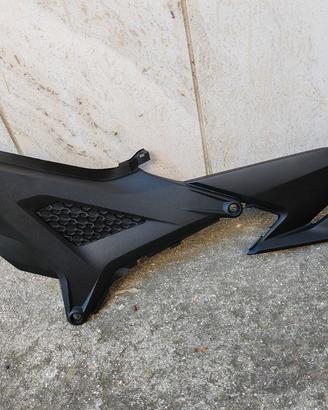 SCOCCA LATERALE, E CARENA DX HONDA NC750X 