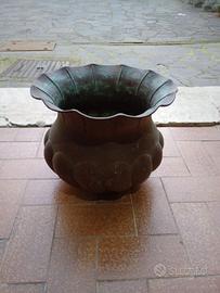 Fioriera (cache-pot) in rame martellato