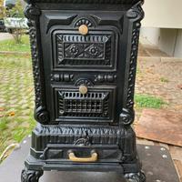 Stufa ghisa antica funzionante