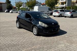 Kia Rio 1.1 CRDi 5 porte
