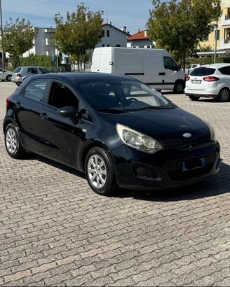 Kia Rio 1.1 CRDi 5 porte