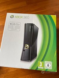 Xbox 360 con kinect, 2 joystick originali, perfett