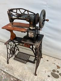 Macchina da cucire Singer vintage epoca arredament