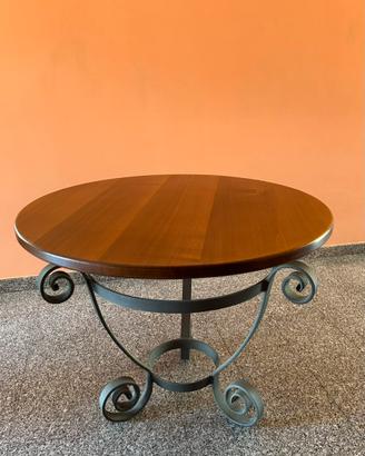 Tavolo in ferro battuto e legno