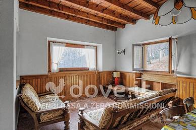 Villa di 125 m² con 5 locali e box auto doppio a A